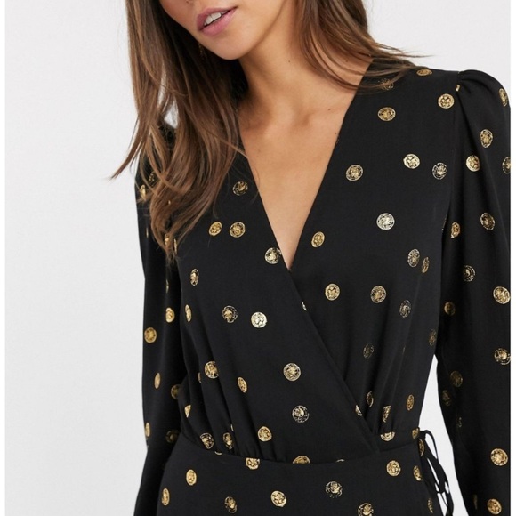 & other stories | Women’s Black and Gold Medallion Wrap Vneck Blouse Size 6 - Picture 1 of 7